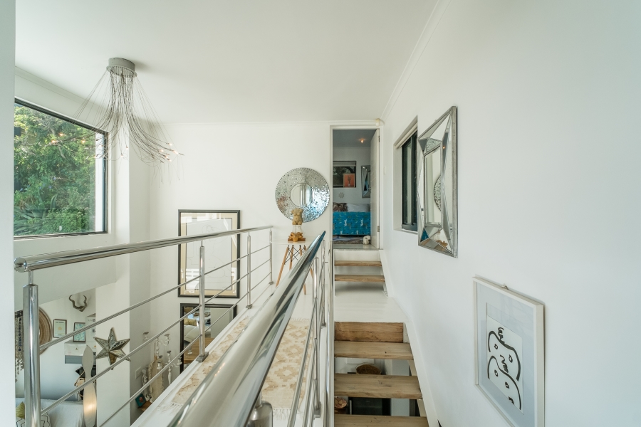 4 Bedroom Property for Sale in Misty Cliffs Western Cape